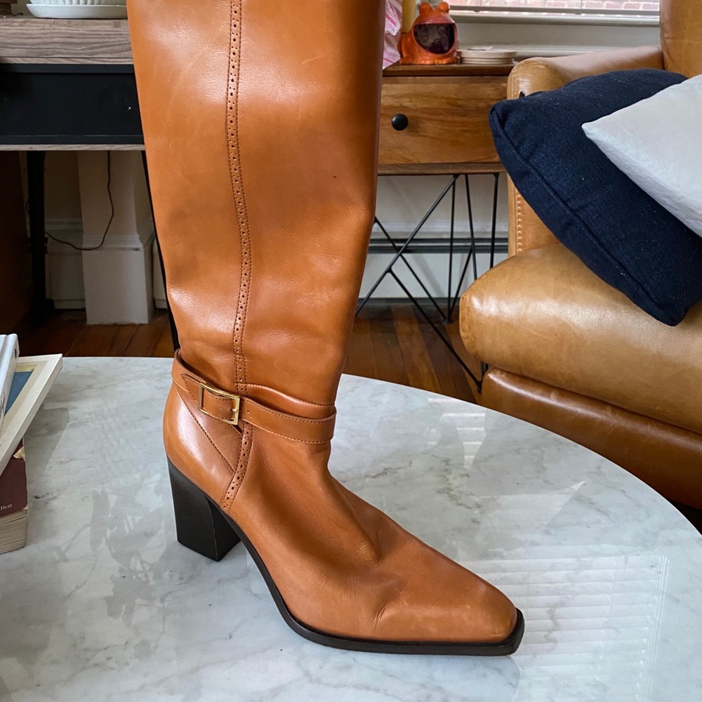 Elegant Tan Heeled Boots